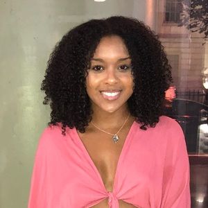 Meet your Posher, Deveny